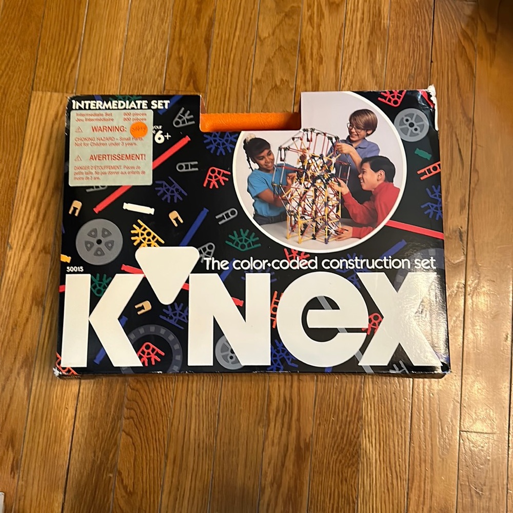 K’nex color coded construction set